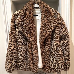 Anthropologie faux fur jacket soft neutal leopard print. Incredibly soft! NWT XS